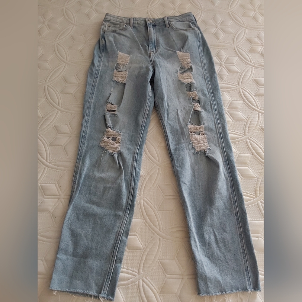HOLLISTER Jeans, Women’s Size 28W X 27L Ultra High Rise Mom Denim Blue Jeans